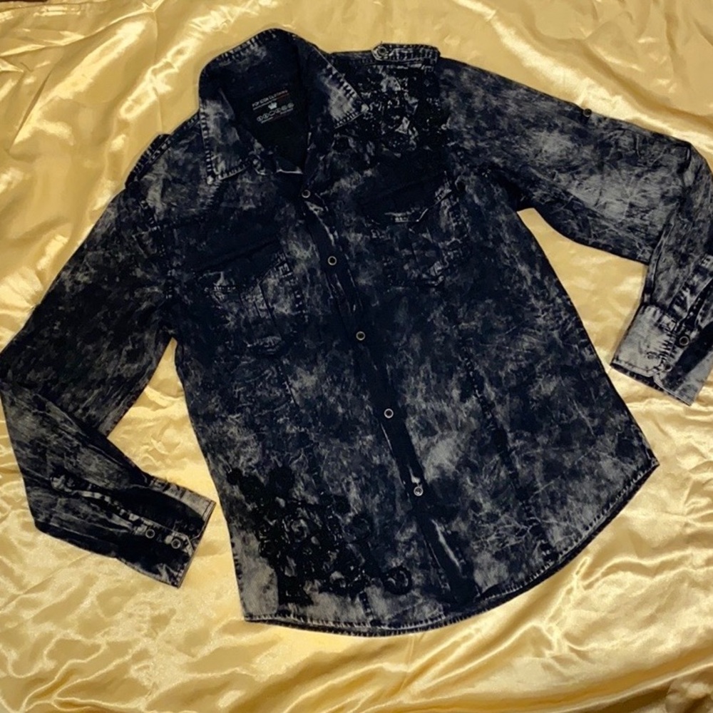 Mens button up casual shirt